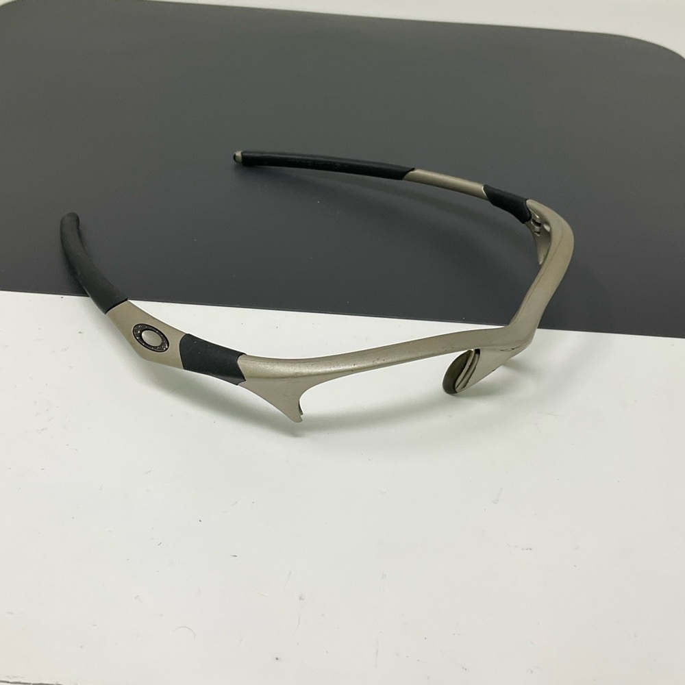 Oakley Half Jacket 1.0 Plasma No lenses Some Scuffs